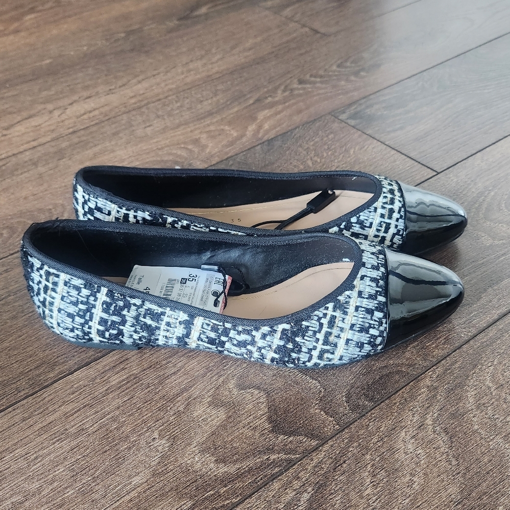 Zara tweed flats size 35